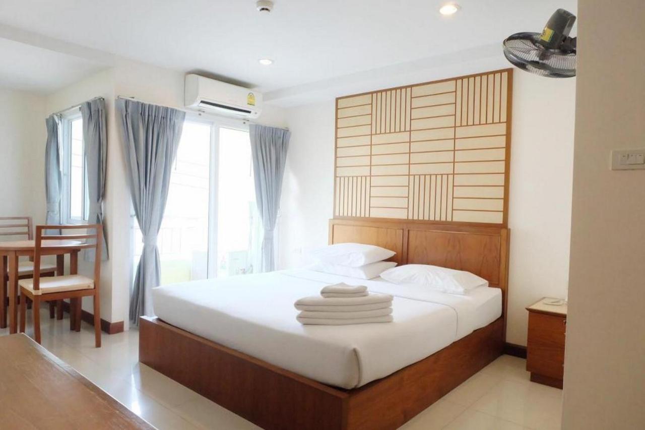 Oyo 1097 Thep Apartment Pattaya Εξωτερικό φωτογραφία