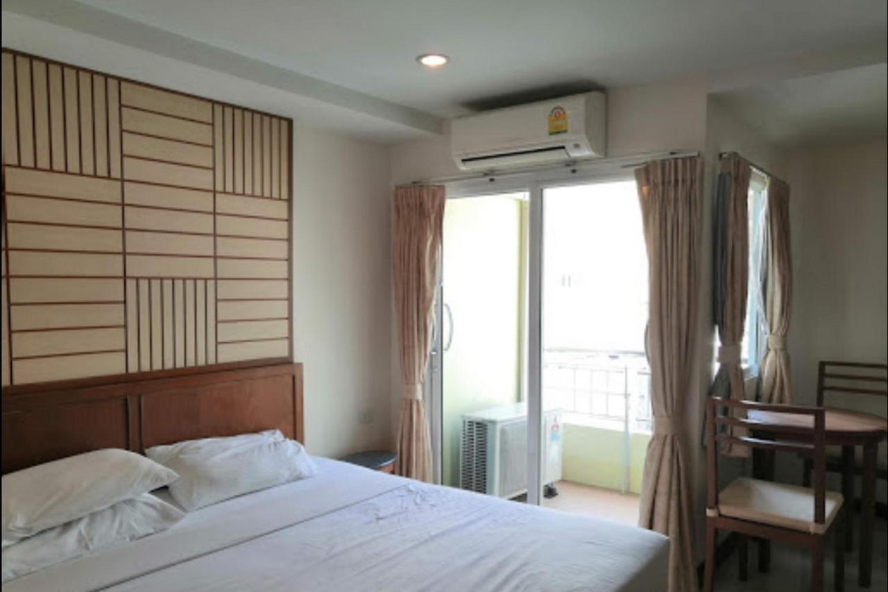 Oyo 1097 Thep Apartment Pattaya Εξωτερικό φωτογραφία